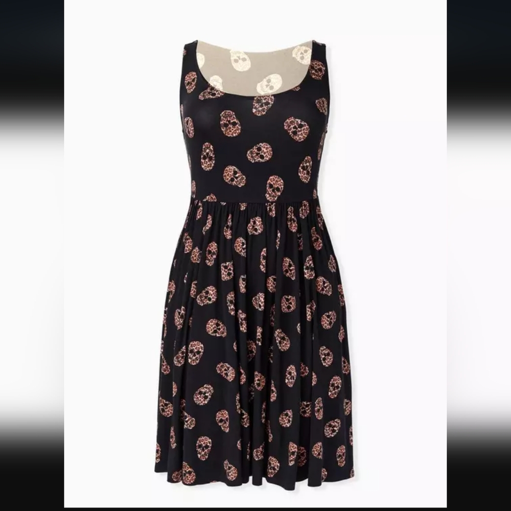 NEW Torrid Skulls Super Soft Skater Dress Size 4 NWT